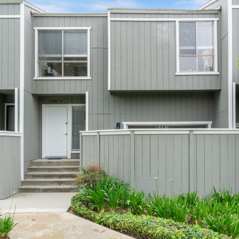 2900 S Greenvile (1 of 45)